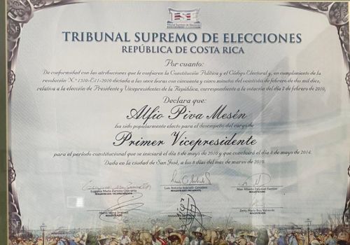 Alfio Piva Tribunal Supremo de elecciones